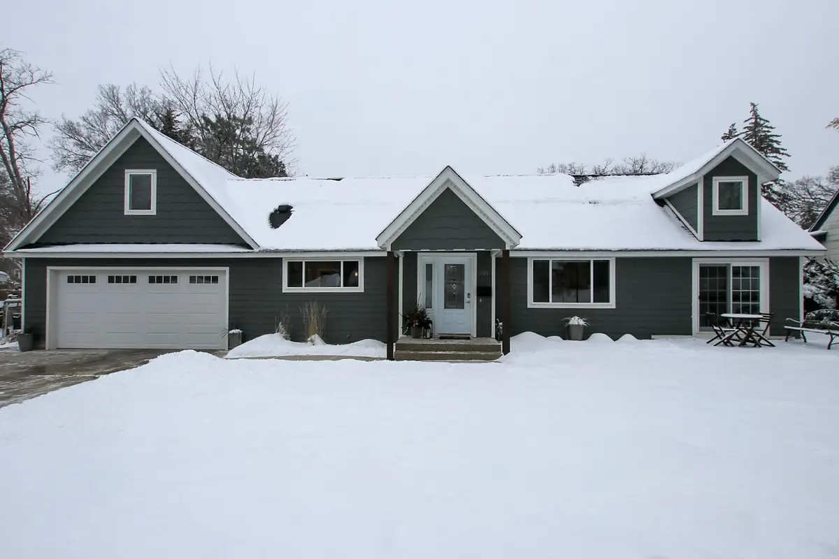 301 Dale Street Sw, Hutchinson, MN 55350 - Image #1