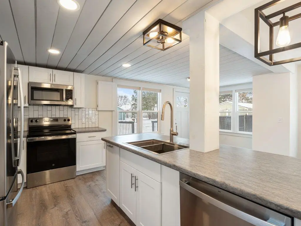 624 8th Avenue Ne, Brainerd, MN 56401 - Image #1