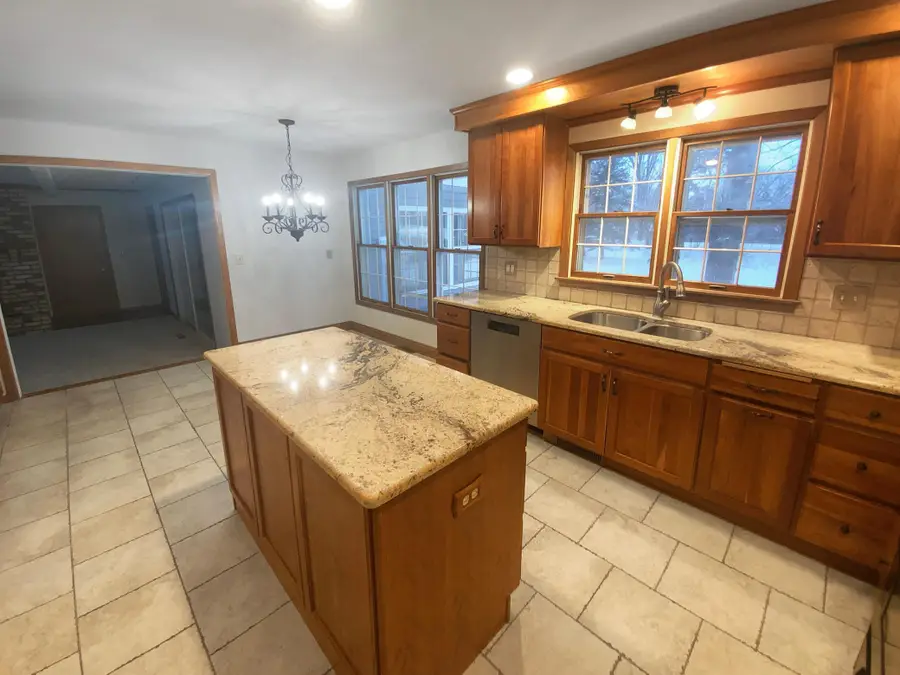 8906 138th Street Court, Apple Valley, MN 55124 - Image #2