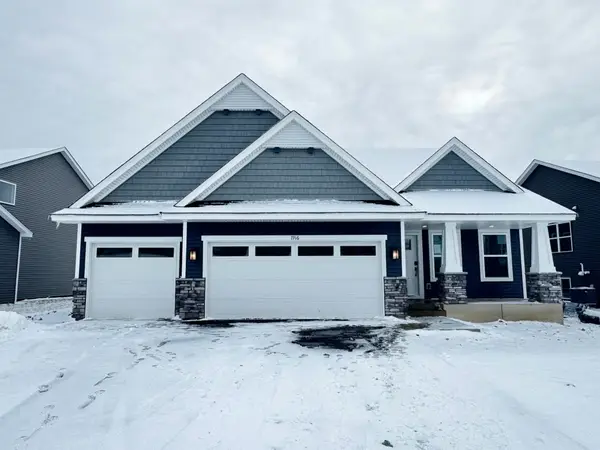 1916 Ironwood Drive, Carver, MN 55315