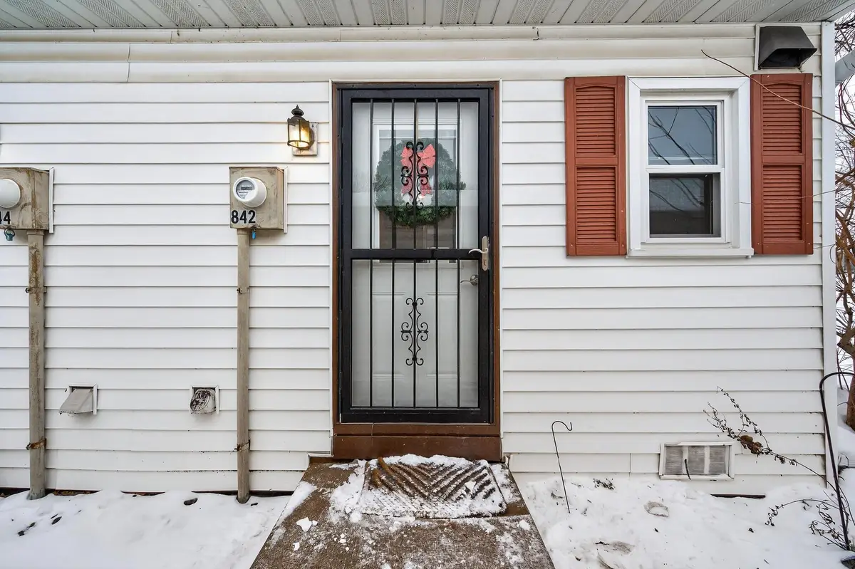 842 Woodgate Drive #211, Vadnais Heights, MN 55127 - Image #1