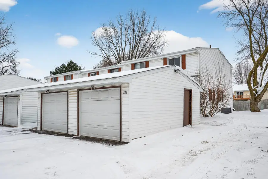 842 Woodgate Drive #211, Vadnais Heights, MN 55127 - Image #2
