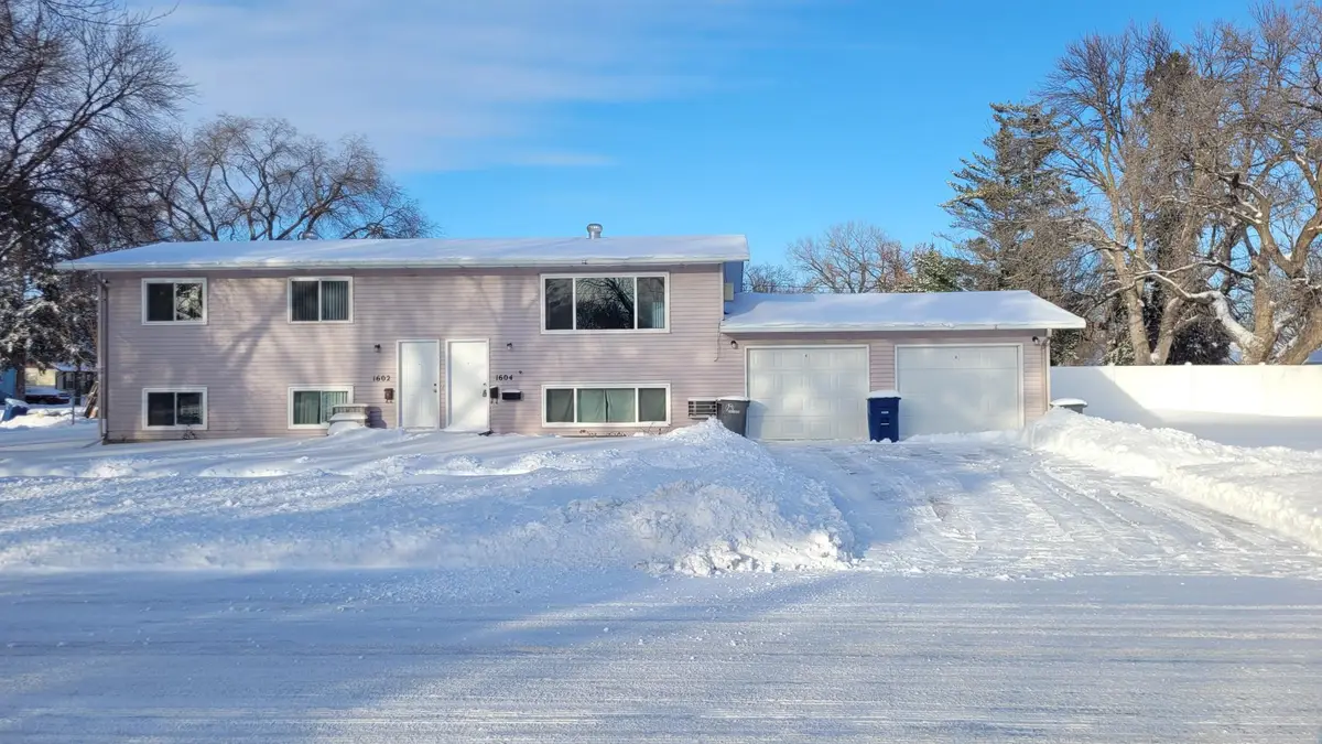 1602 6th Avenue N, Moorhead, MN 56560 - Image #1
