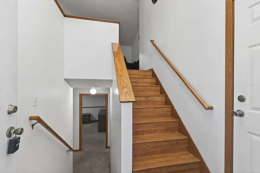 16051 Goodview Way, Lakeville, MN 55044 - Image #3