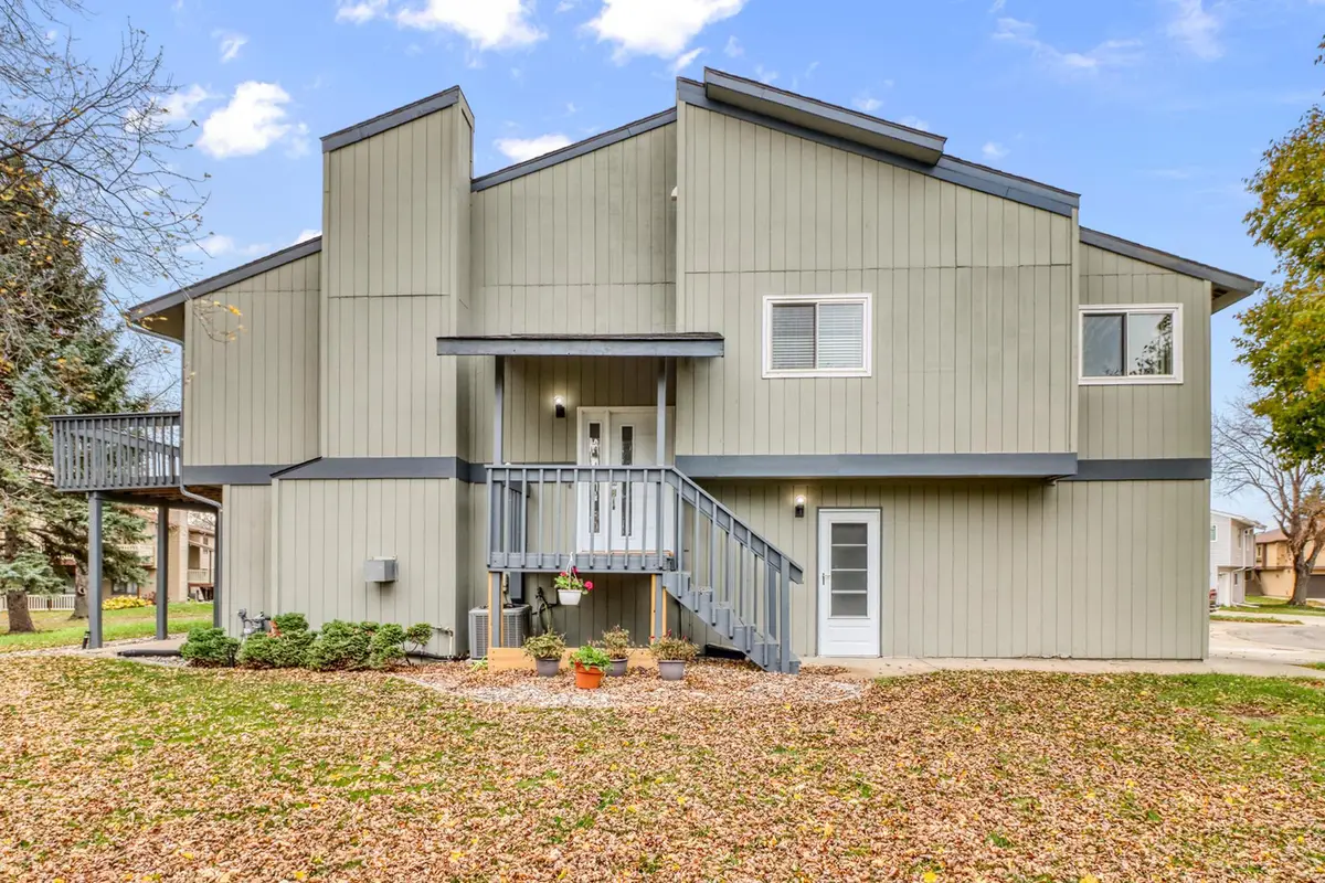 38 Fremont Drive S, Fargo, ND 58103 - Image #1