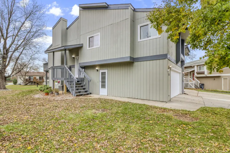 38 Fremont Drive S, Fargo, ND 58103 - Image #2