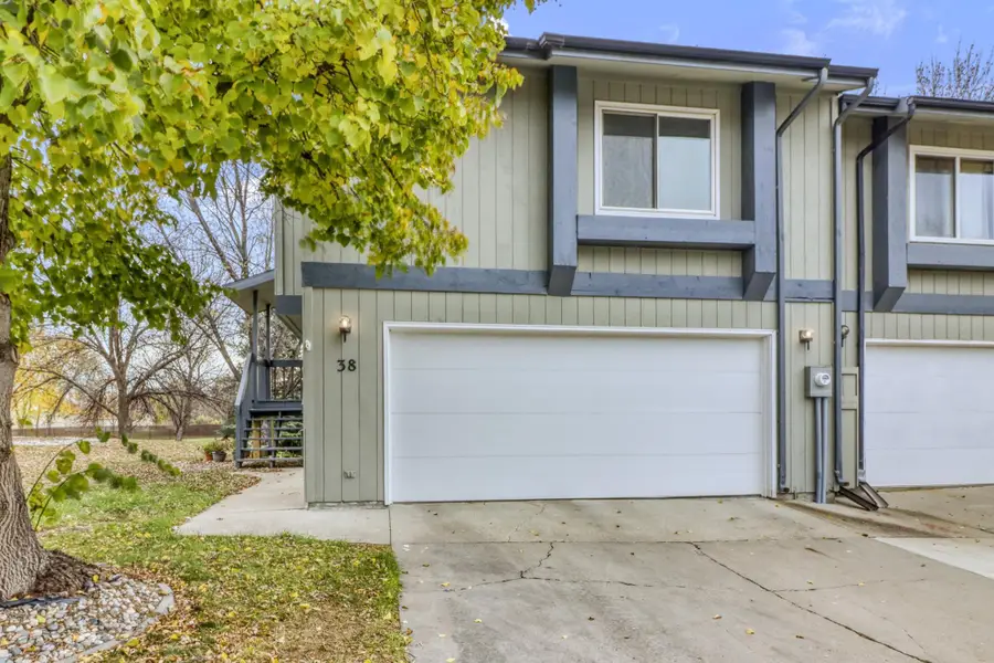 38 Fremont Drive S, Fargo, ND 58103 - Image #3