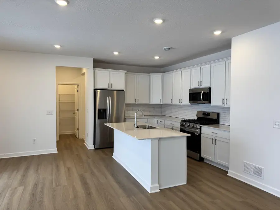 7347 184th Street W, Lakeville, MN 55068 - Image #2