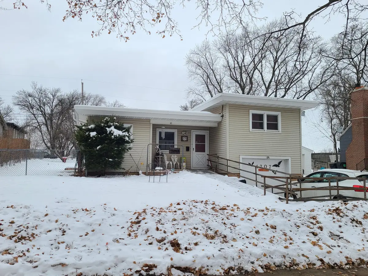1207 10 1/2 Avenue Nw, Rochester, MN 55901 - Image #1