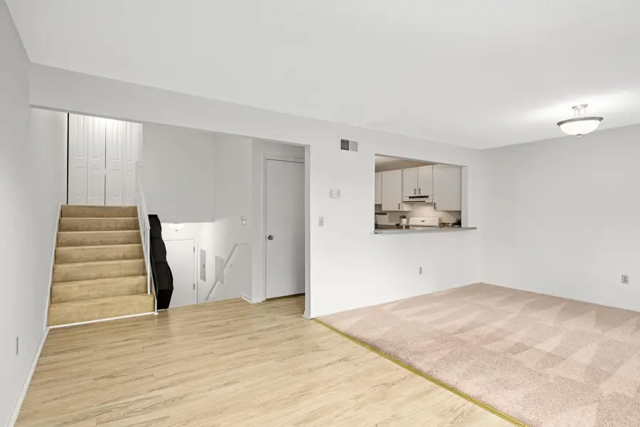 8944 Neill Lake Road #142B, Eden Prairie, MN 55347 - Image #3