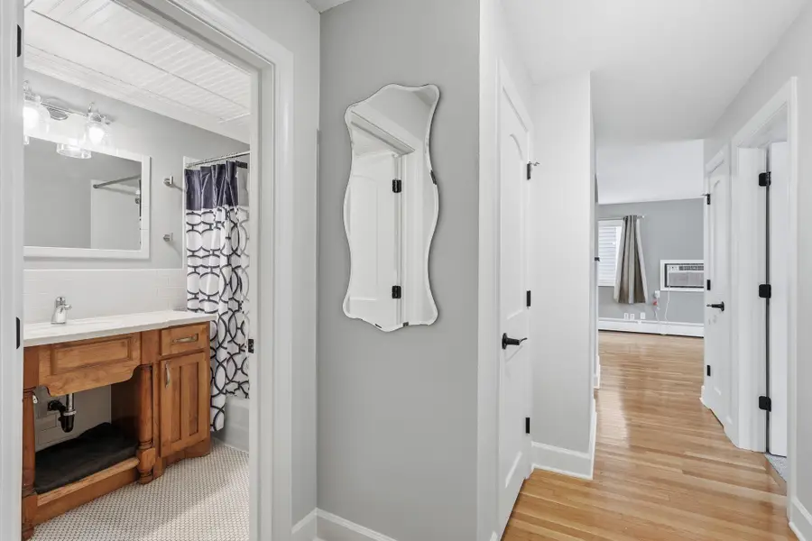 2507 Bryant Avenue S #103, Minneapolis, MN 55405 - Image #2