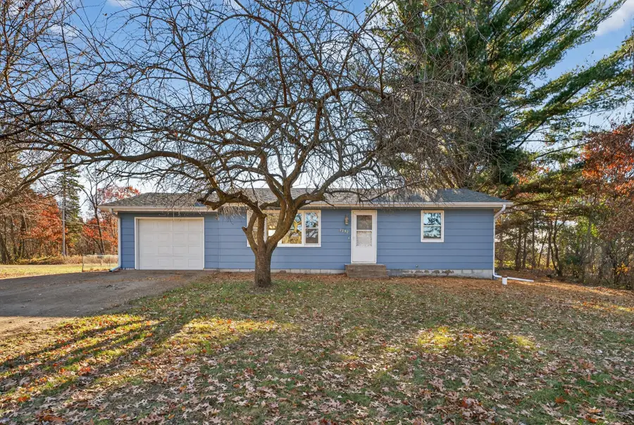 2292 336th Avenue Ne, Cambridge, MN 55008 - Image #2