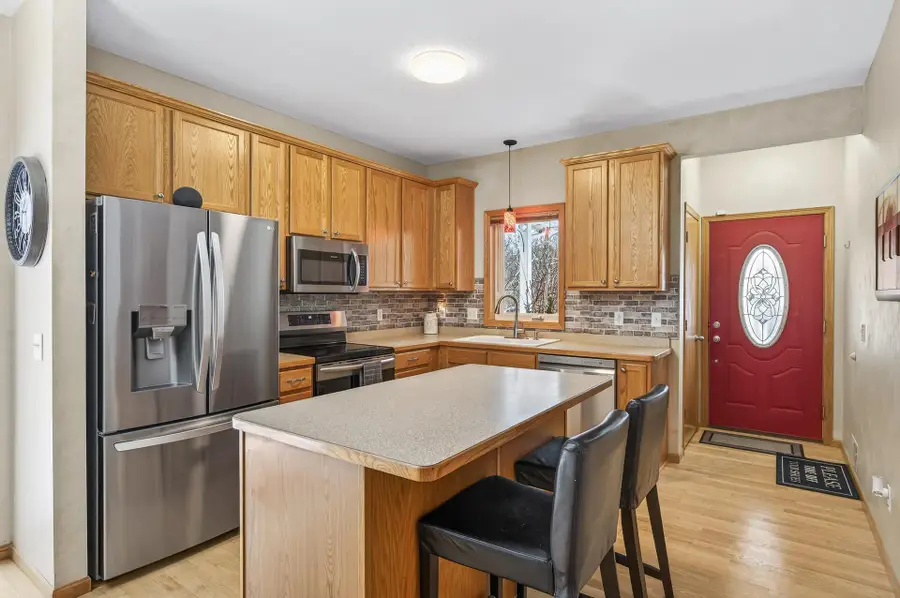 20607 Keystone Avenue, Lakeville, MN 55044 - Image #2