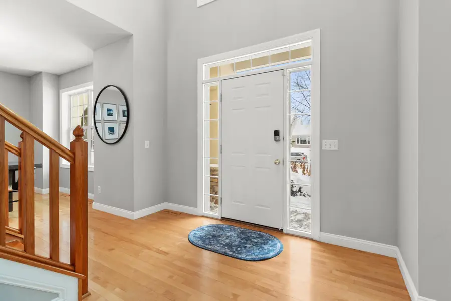 8048 Marsh Creek Alcove, Woodbury, MN 55125 - Image #2