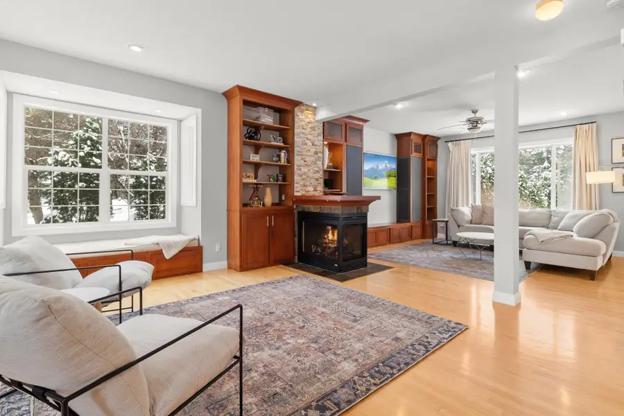 8048 Marsh Creek Alcove, Woodbury, MN 55125 - Image #3