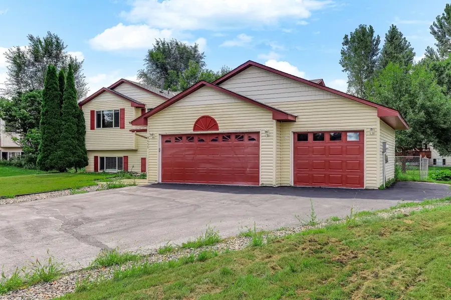 9455 Jarrod Avenue S, Cottage Grove, MN 55016 - Image #2