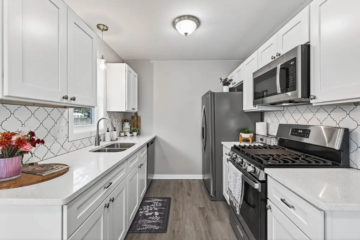 11424 Xavis Street Nw, Coon Rapids, MN 55433 - Image #1