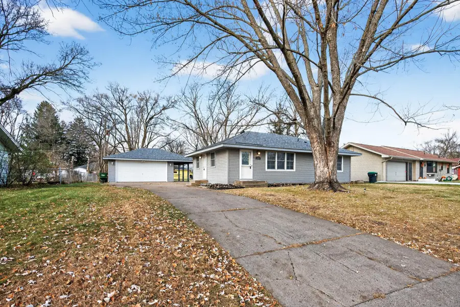 11424 Xavis Street Nw, Coon Rapids, MN 55433 - Image #3