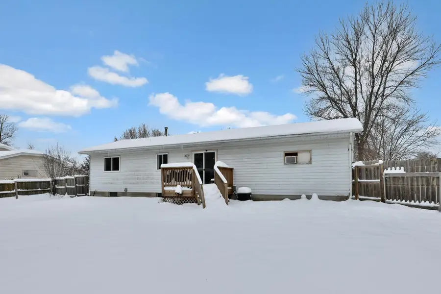 30125 Ridgewood Avenue, Shafer, MN 55074 - Image #2