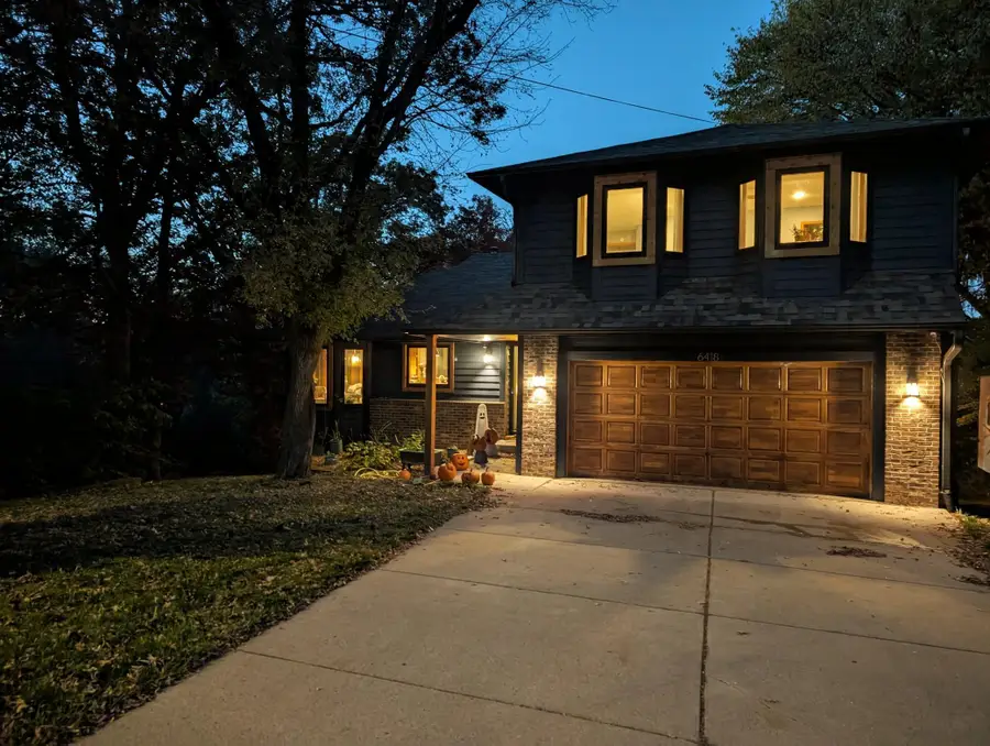 6418 25th Street N, Oakdale, MN 55128 - Image #2