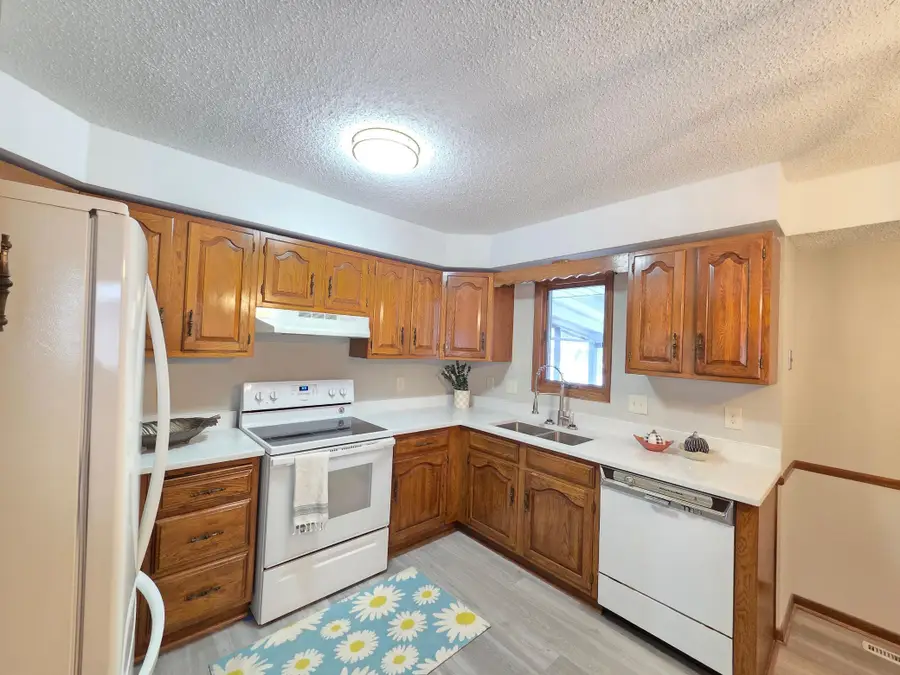 6801 Toledo Avenue N, Brooklyn Center, MN 55429 - Image #2