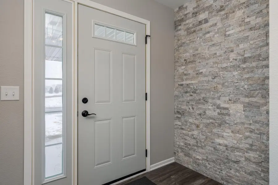 2200 Anchorage Drive, Mankato, MN 56003 - Image #2