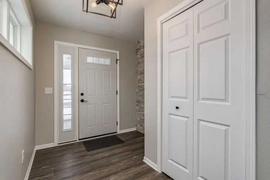 2200 Anchorage Drive, Mankato, MN 56003 - Image #3