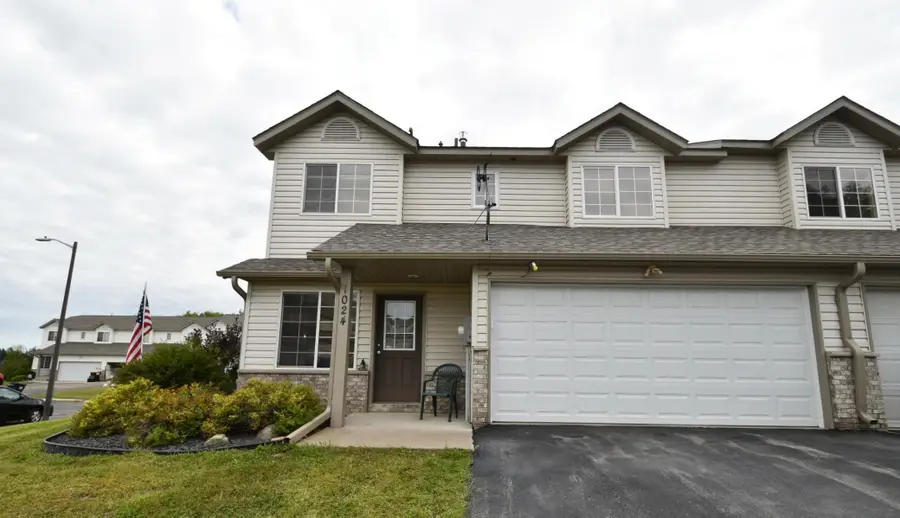 1024 Amanda Court Sw, Pine Island, MN 55963 - #2