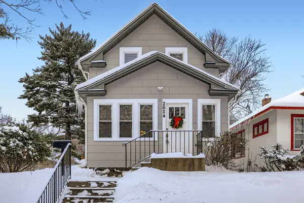 2624 35th Avenue S, Minneapolis, MN 55406