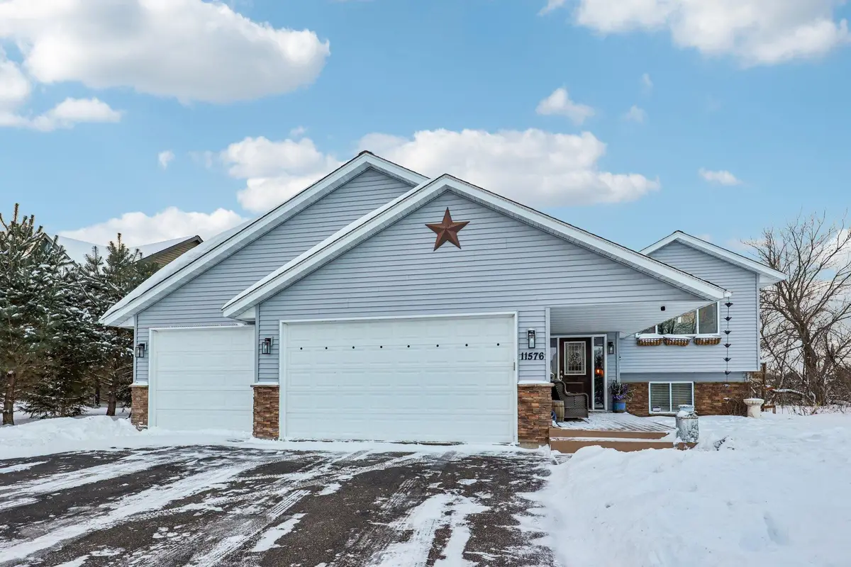 11576 Bristol Road, Chisago City, MN 55013 - Image #1