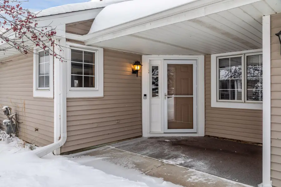 1866 Granite Avenue N, Oakdale, MN 55128 - Image #2