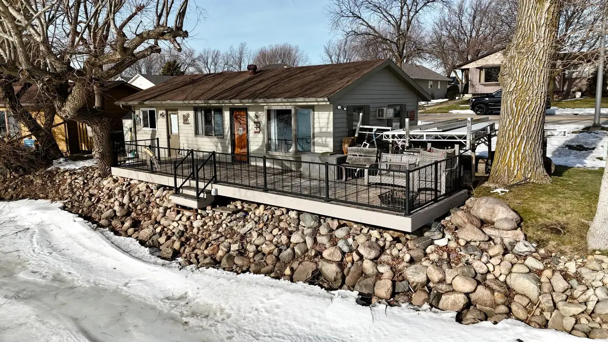 1111 W Lake Avenue, Worthington, MN 56187 - Image #1