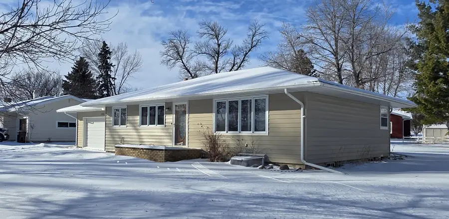 1305 Chautauqua Boulevard, Valley City, ND 58072 - Image #2