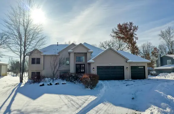 7447 213th Street N, Forest Lake, MN 55025
