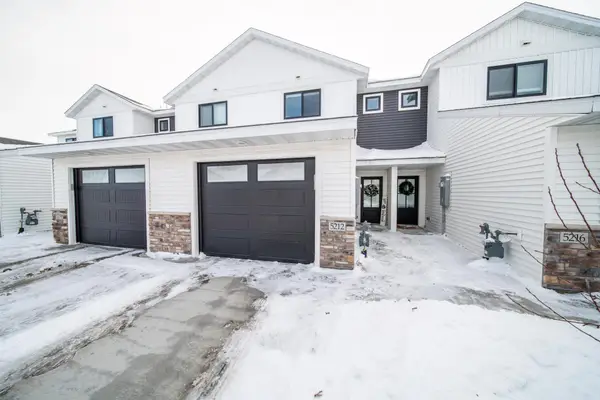 5212 Harvest Square Place Nw, Rochester, MN 55901