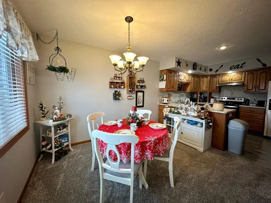 126 W Warren Street, Luverne, MN 56156 - Image #2