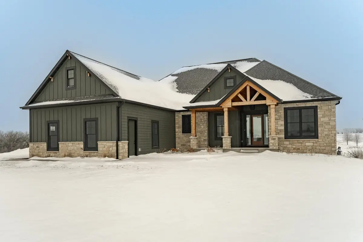 4980 Royal Oaks Circle Sw, Rochester, MN 55902 - Image #1