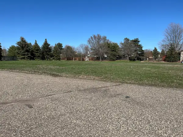 11477 Marketplace Drive N, Champlin, MN 55316