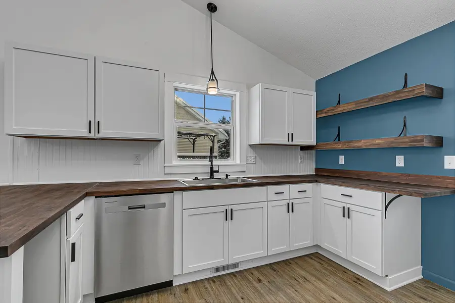 1202 Blossom Boulevard Nw, Isanti, MN 55040 - Image #3