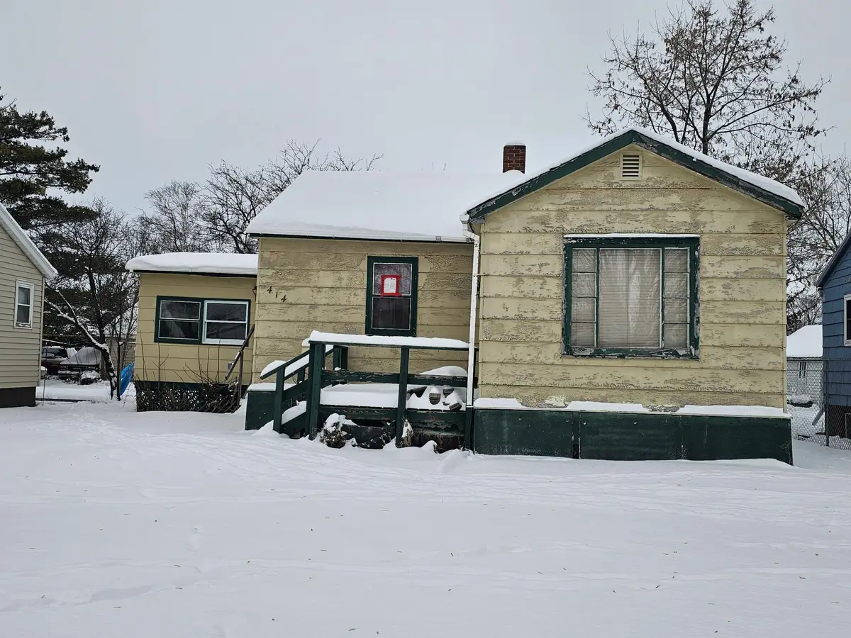 414 Crocker Avenue S, Thief River Falls, MN 56701 - Image #1