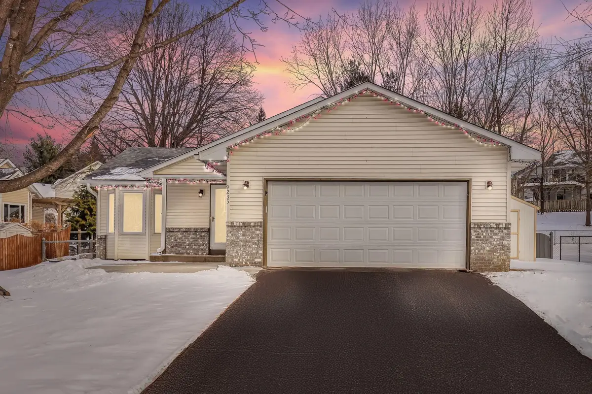 9235 Jeffery Avenue S, Cottage Grove, MN 55016 - Image #1