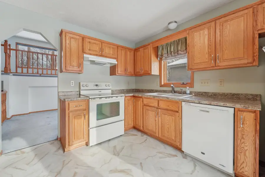 1571 75th Avenue Ne, Fridley, MN 55432 - Image #2