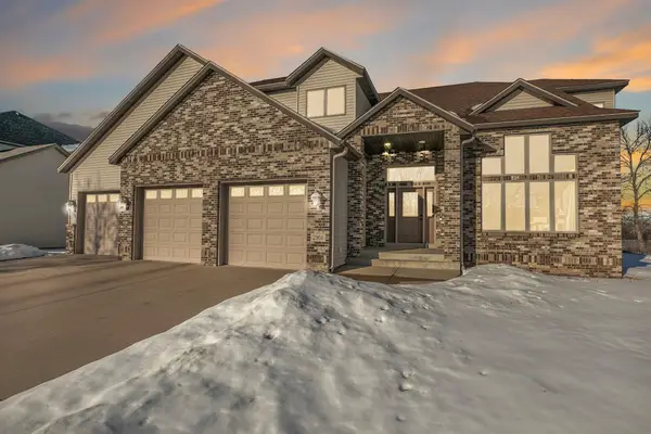 2161 Mill Pond Drive, Saint Cloud, MN 56303