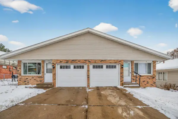 1918 Upper Afton Road E, Saint Paul, MN 55119