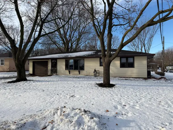 1006 Rosehill Drive, Albert Lea, MN 56007