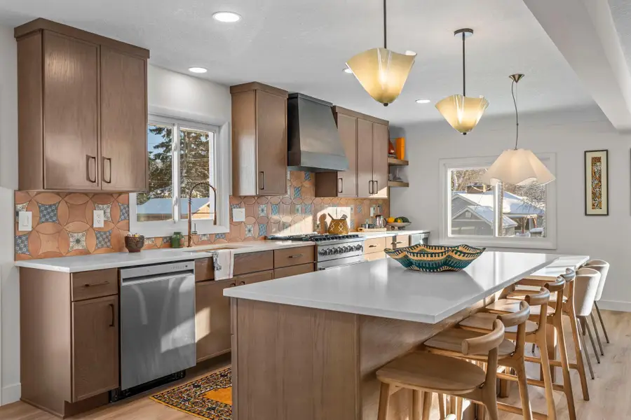 2808 34th Avenue Ne, Saint Anthony, MN 55418 - Image #3