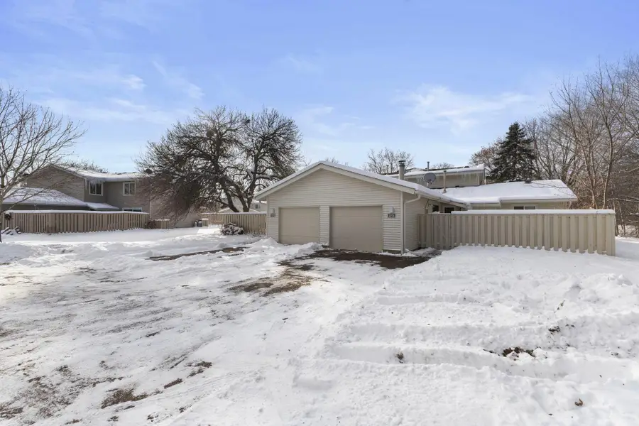 1074 Carmel Court, Shoreview, MN 55126 - Image #2