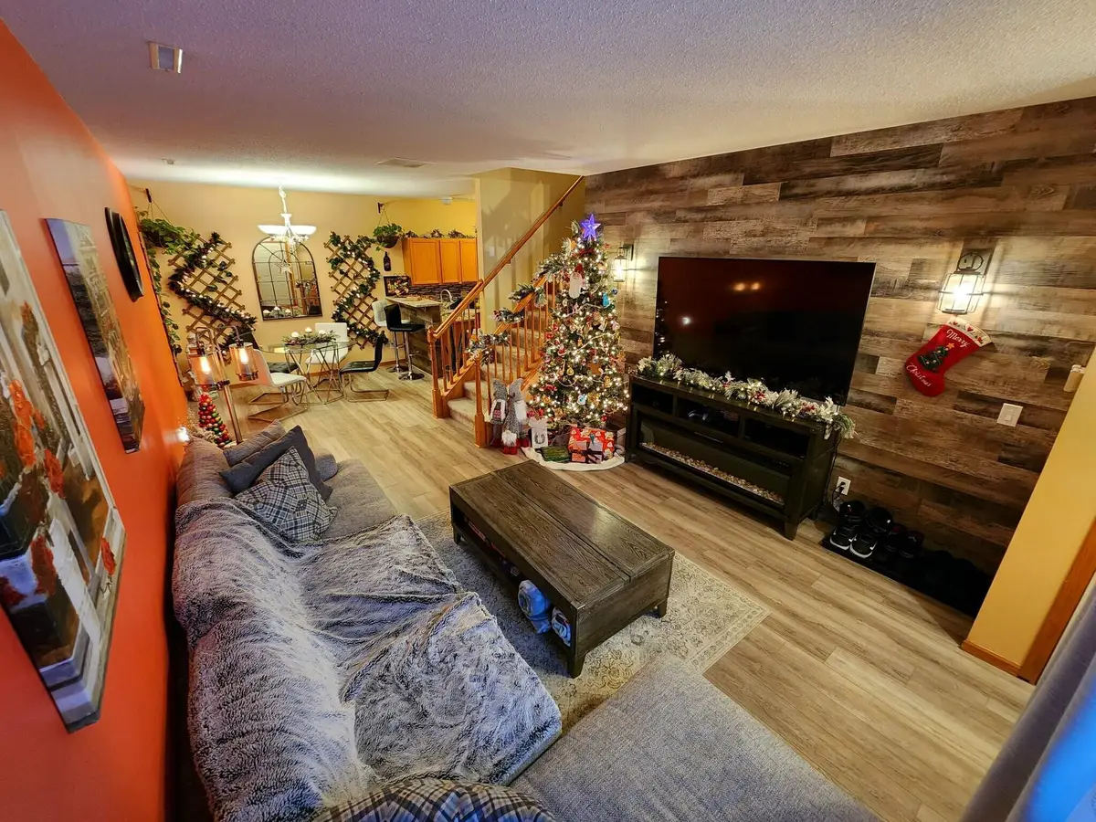 862 Princeton Avenue, Shakopee, MN 55379 - Image #1