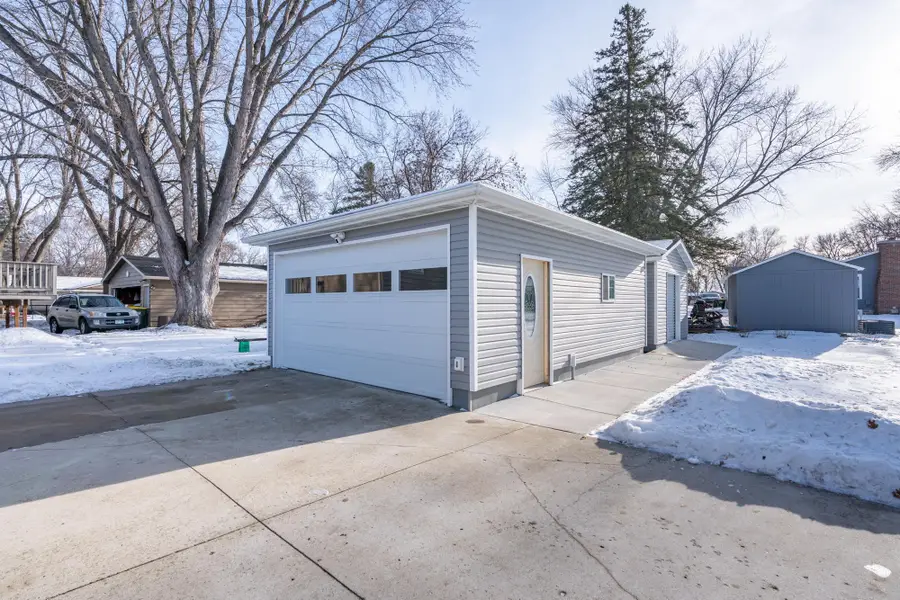 1211 13th Avenue Sw, Willmar, MN 56201 - Image #3