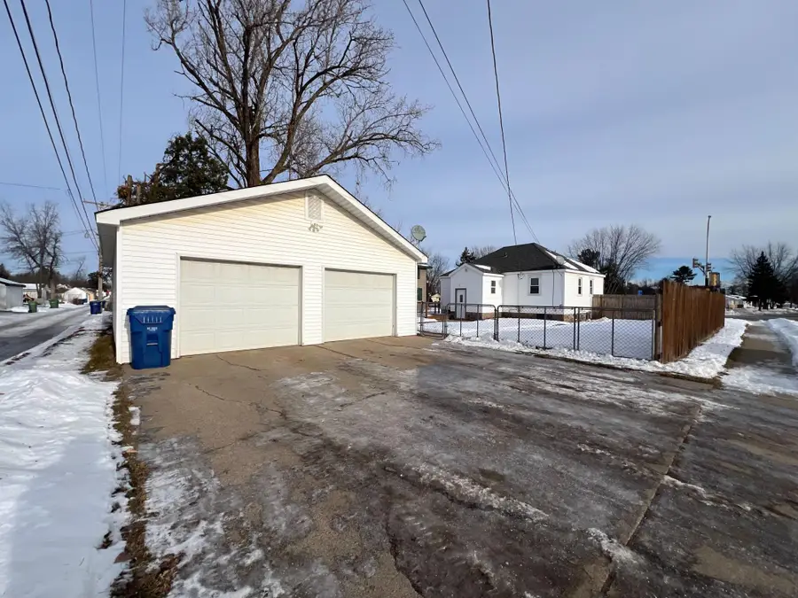 3621 1st Avenue, Hibbing, MN 55746 - #2